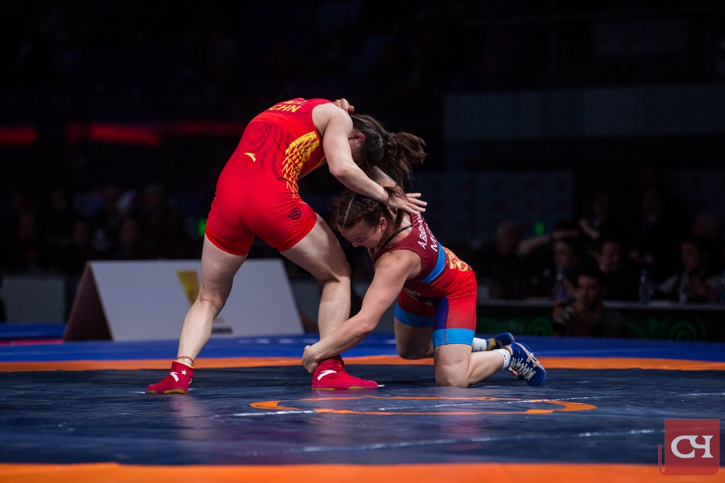 Женская борьба. Зайна Хаджимуратовна чемпионка по вольной борьбе. Кубок мира по вольной борьбе. Вольной борьбе среди женщин. Кубок по вольной борьбе.