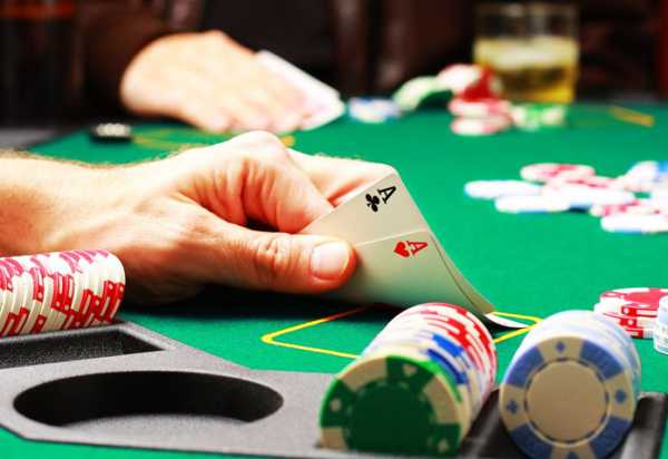 как правильно играть в казино в покер